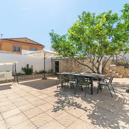 Con Piscina Privada Y Vistas Al Garraf Cerca De Sitges Casa de vacances